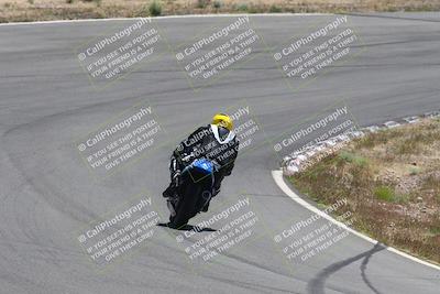 media/Apr-20-2025-AHRMA (Sun) [[393a79c373]]/Race/Group 5/Turn 4b/